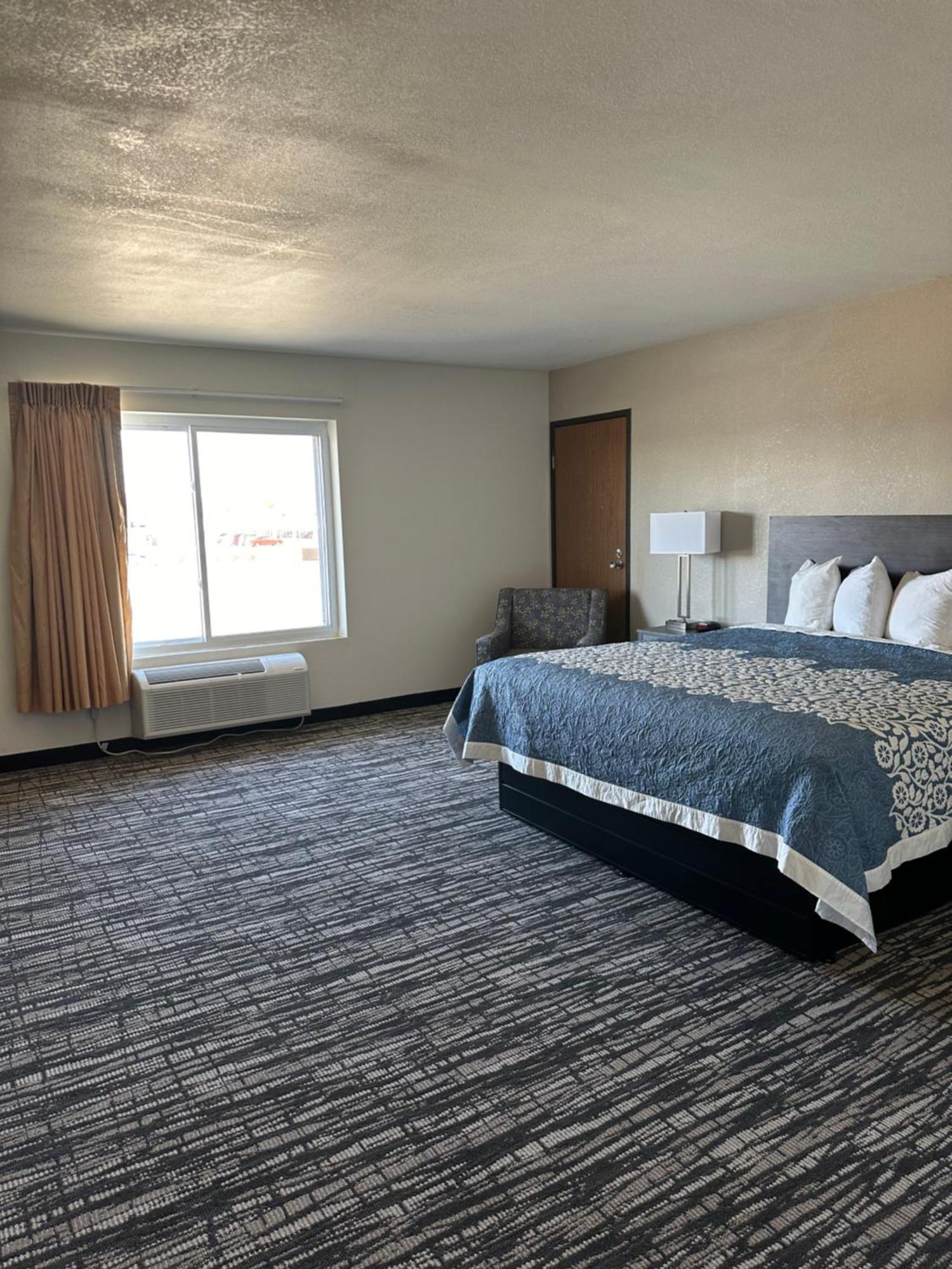 Super 8 By Wyndham Grand Island Hotell Exteriör bild