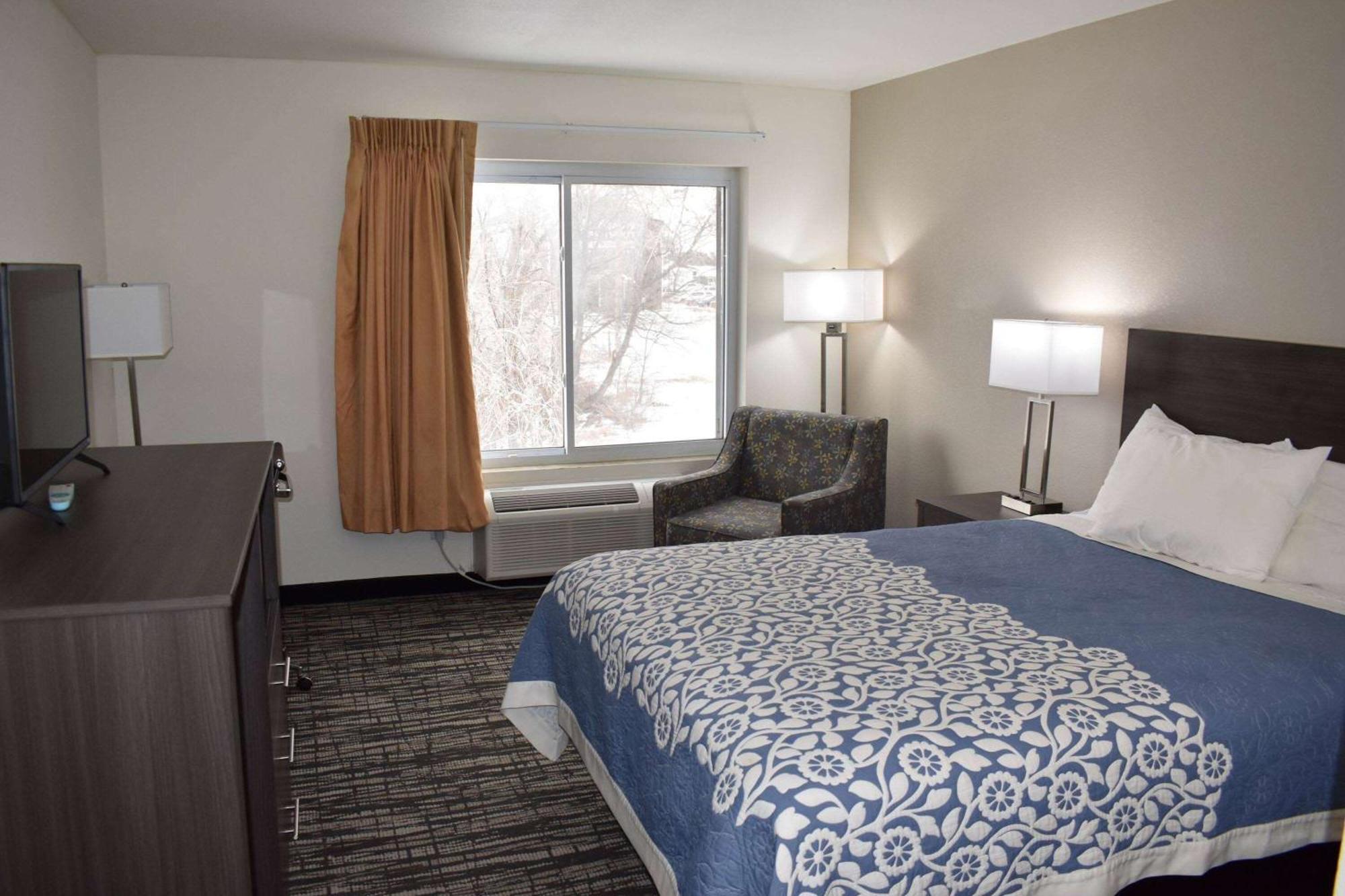 Super 8 By Wyndham Grand Island Hotell Exteriör bild