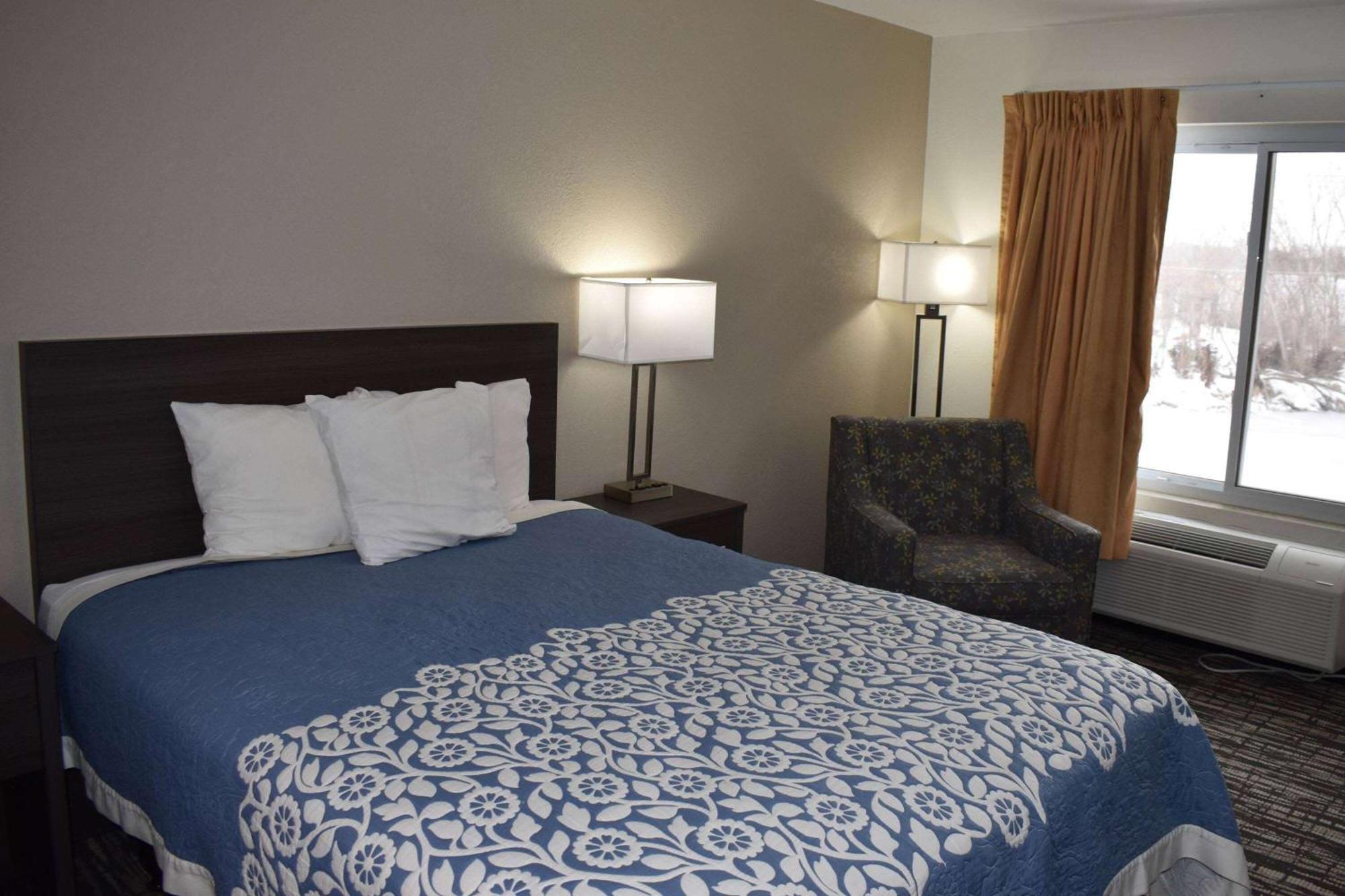 Super 8 By Wyndham Grand Island Hotell Exteriör bild